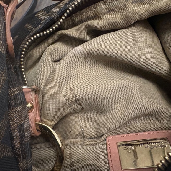 Fendi purse - Picture 7 of 11